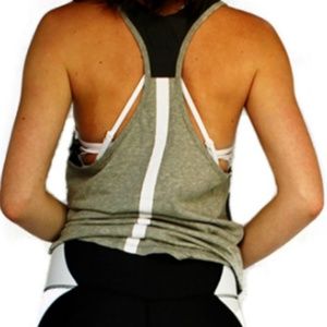 Arcadia Movement Hero Tank Grey, Medium, NEW w tag